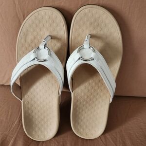 Vionic Aloe White With Silver Ortho Sandals Flip Flops